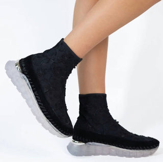 Vitalita Angels - Women's Lacey Nera Shoes