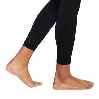 Nike - Macacão Yoga Luxe Infinalon