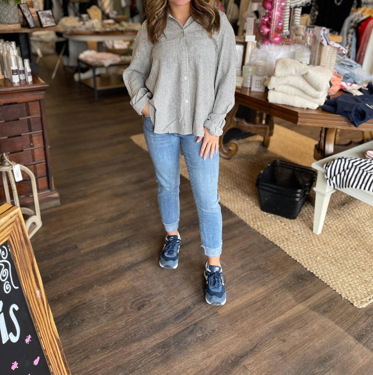 Kut From The Kloth - Amy Mid Rise Crop Straight