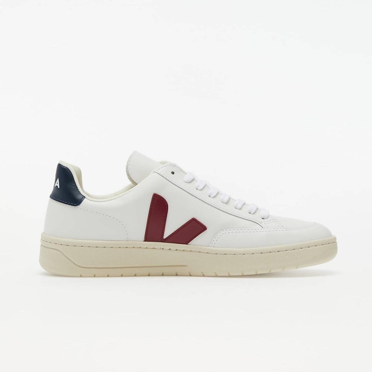 Veja - Men's V-12 Low Top Sneaker