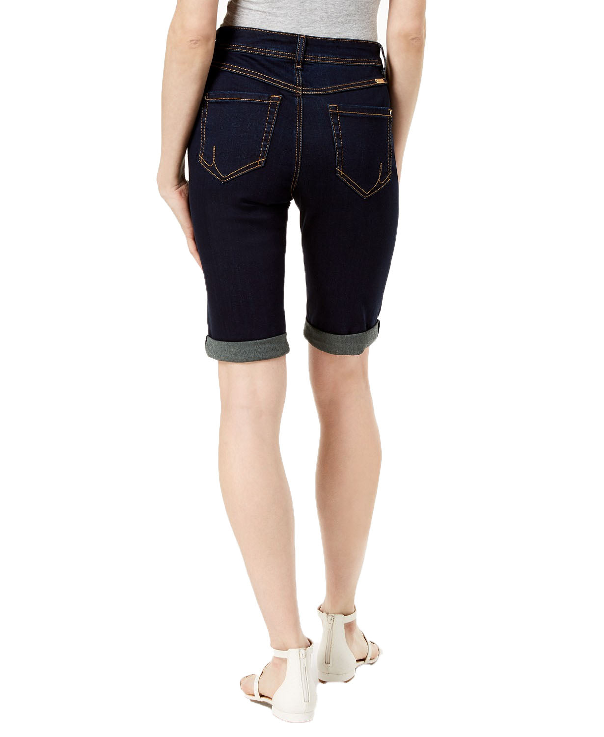 Shorts jeans femininos Petite Tikglo com punho, tamanho 8, da INC International Concepts