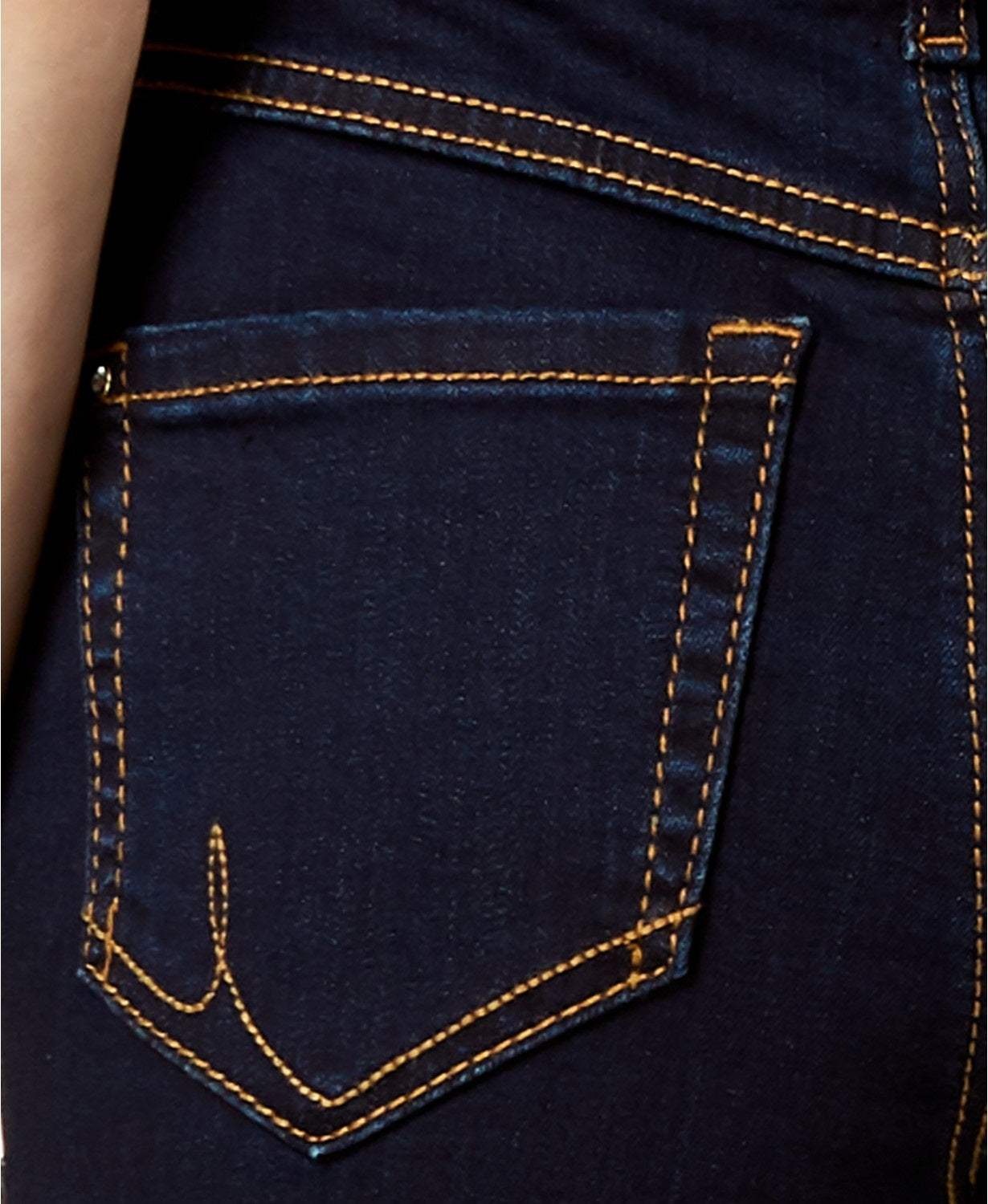 Shorts jeans femininos Petite Tikglo com punho, tamanho 8, da INC International Concepts
