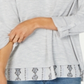 Blusa feminina estilo &amp; co, com abas dobráveis ​​e em camadas, cinza, tamanho 2XL