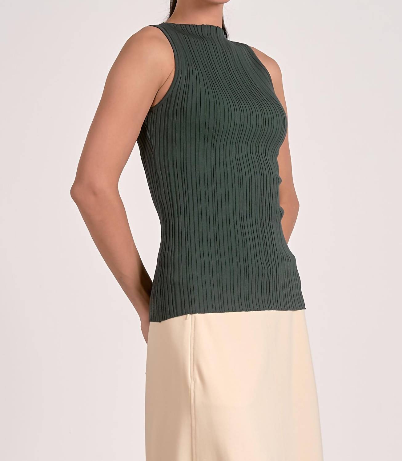 Elan - Sleeveless Crewneck Top
