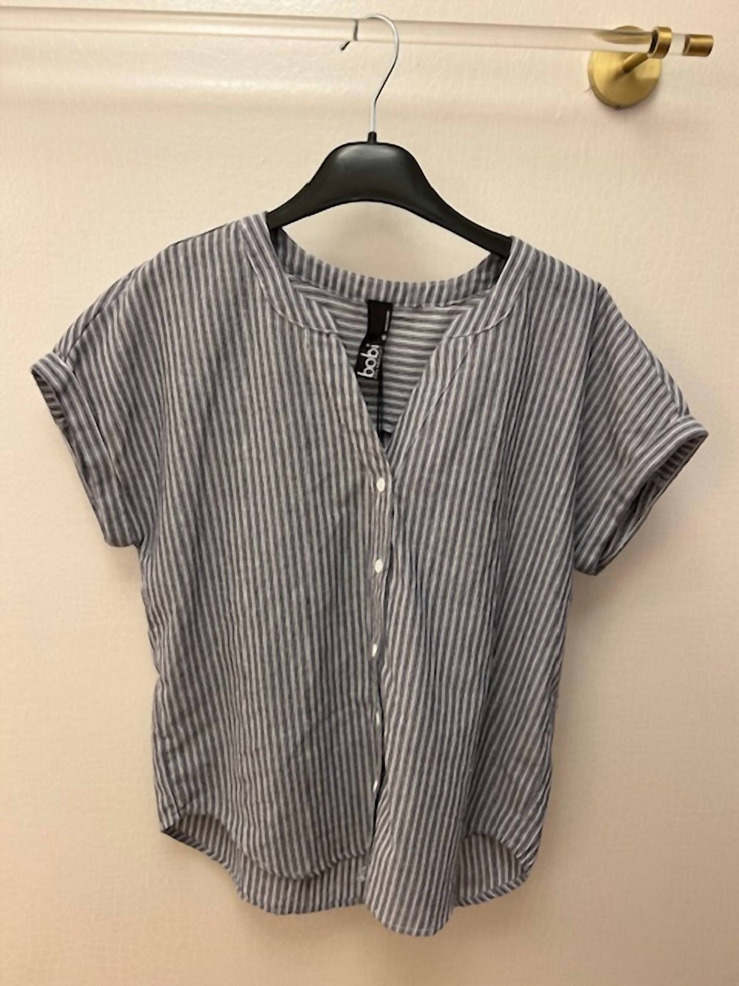Bobi - Women's Short sleeve button front Blouse