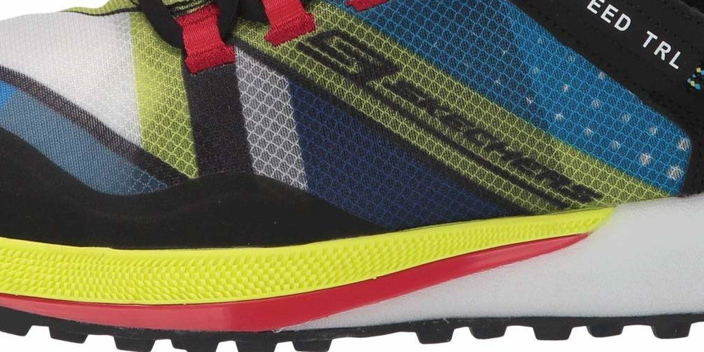 Tênis de corrida Skechers Go Run Speed ​​Trail Hyper masculino, preto/multicolorido