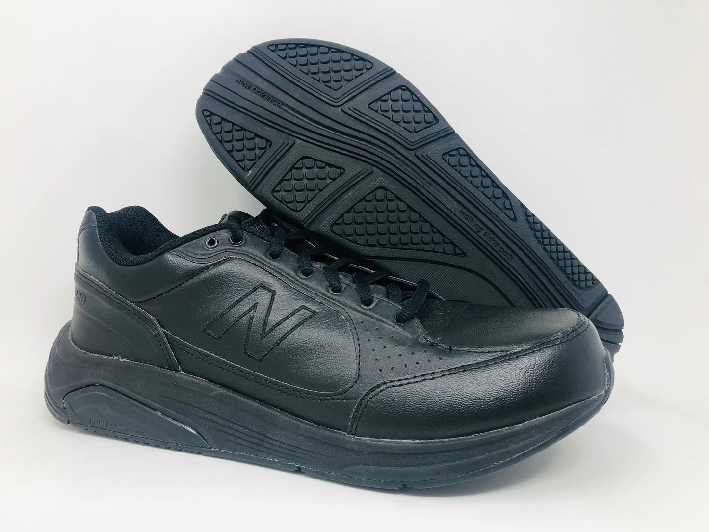 Tênis de caminhada New Balance 928 V1 feminino, preto, tamanho 6,5, 2A(N) EUA