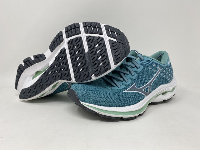 Tênis de corrida Mizuno Wave Inspire 17 feminino, turquesa empoeirado, tamanho 7 B(M) EUA