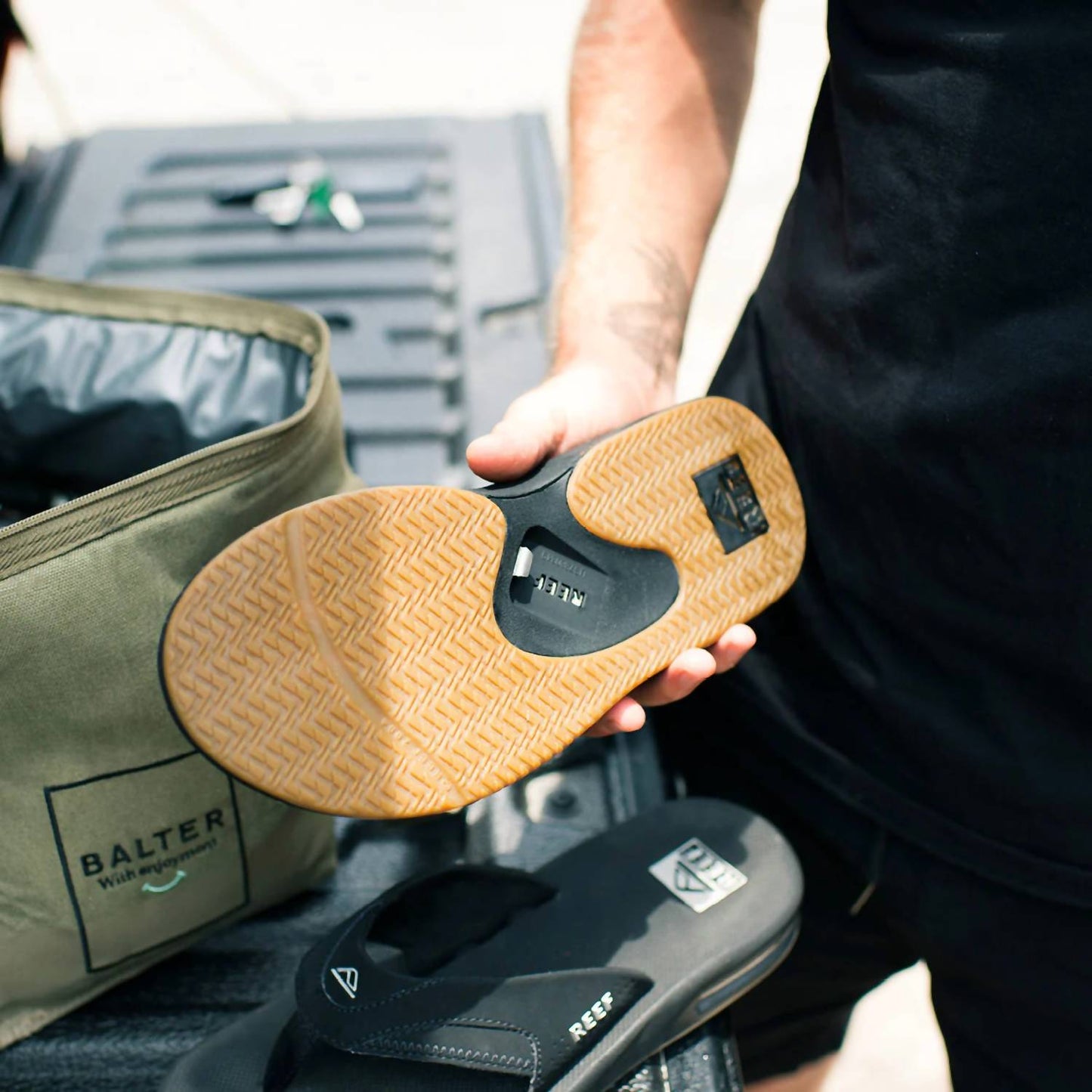 Reef - Men's Fanning Flip-flops With Built-in Bottle Opener