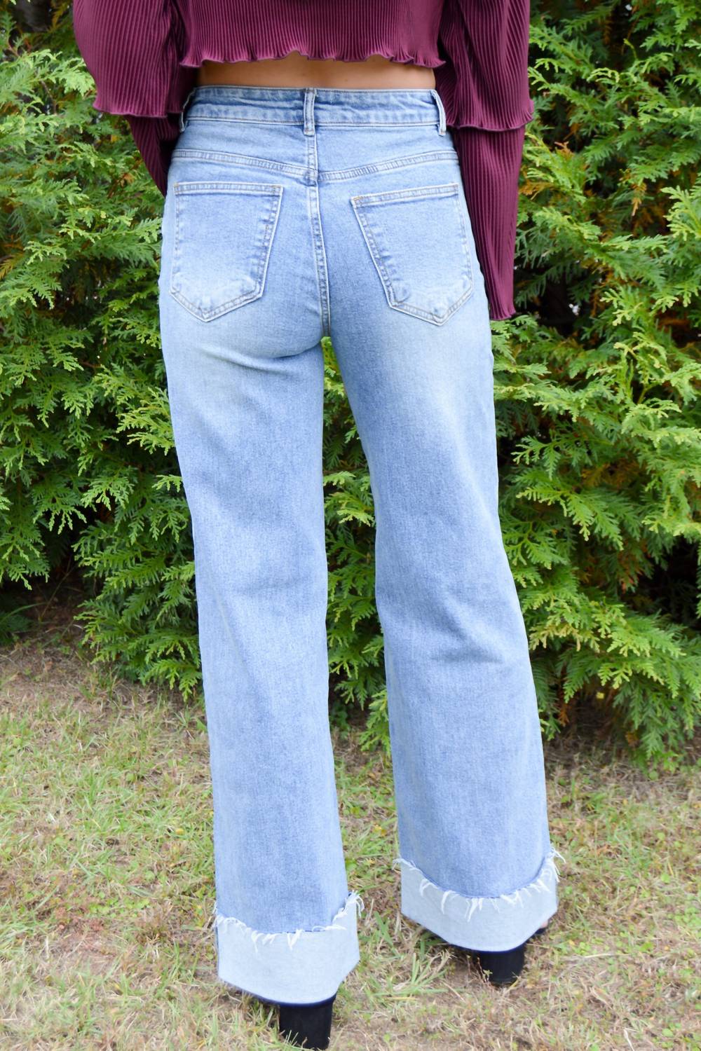 Anniewear - Elevated Essentials Cuffed Jeans