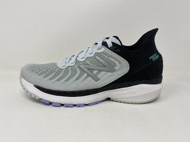 Tênis de corrida feminino New Balance 860 V11 Camden Fog, tamanho 6 B(M) EUA