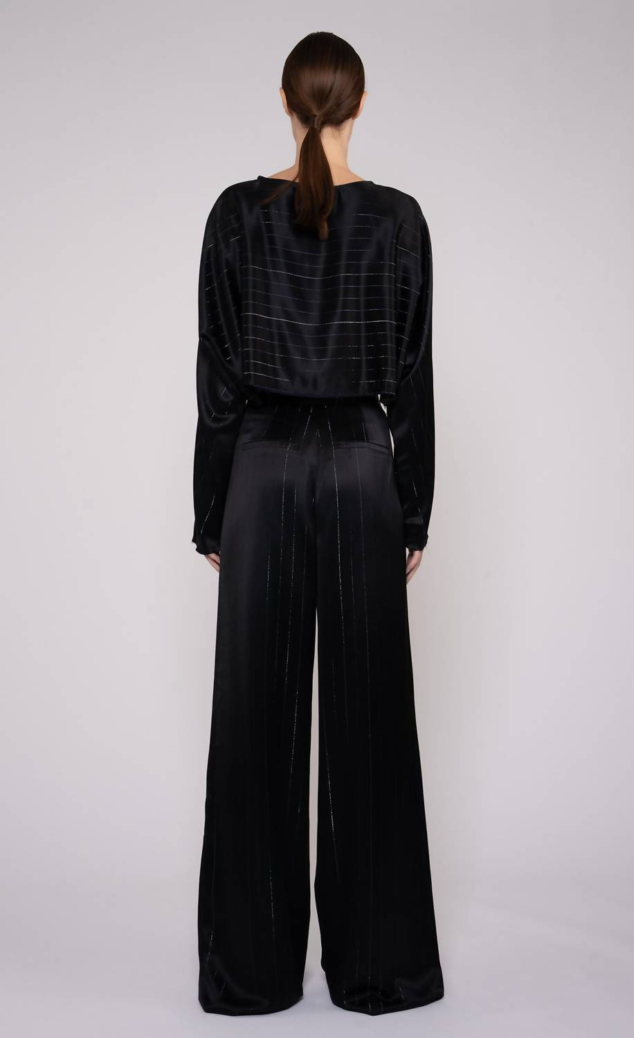 Nonchalant Label - Ian Crop Top