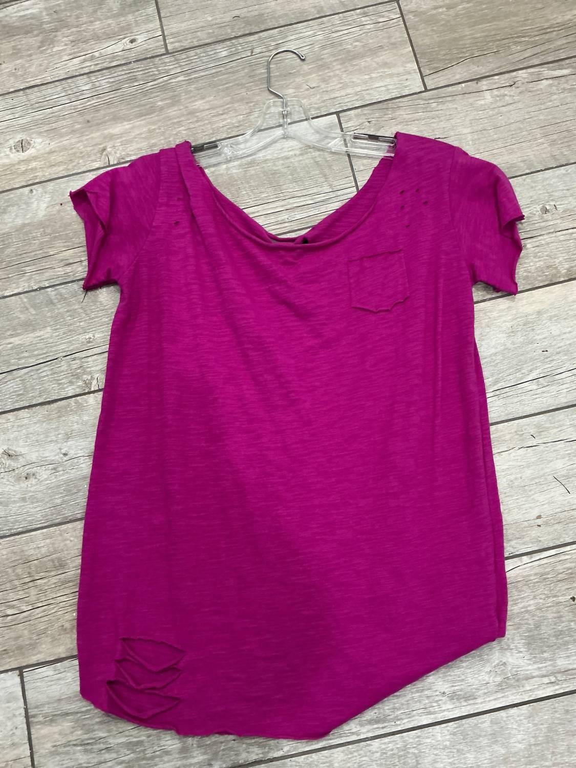 A Rare Bird - Women's Short-Sleeve Scoopneck Top