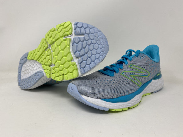 Tênis de corrida New Balance 880 V11 feminino cinza