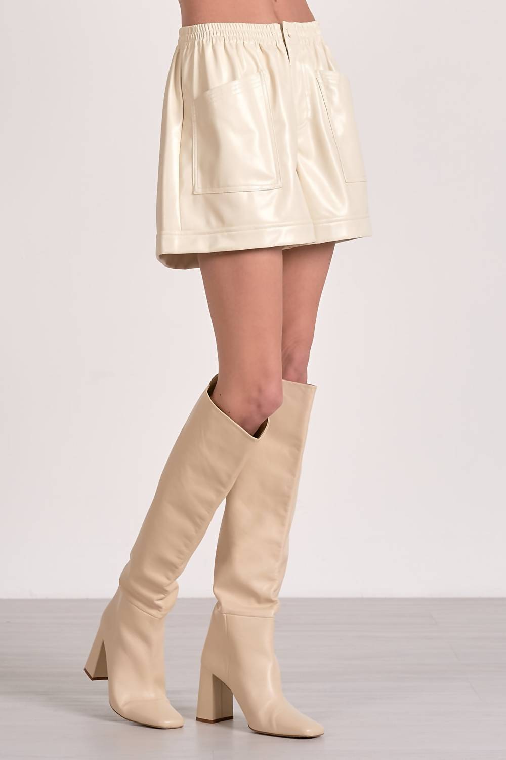 Elan - Elastic Waistband Shorts
