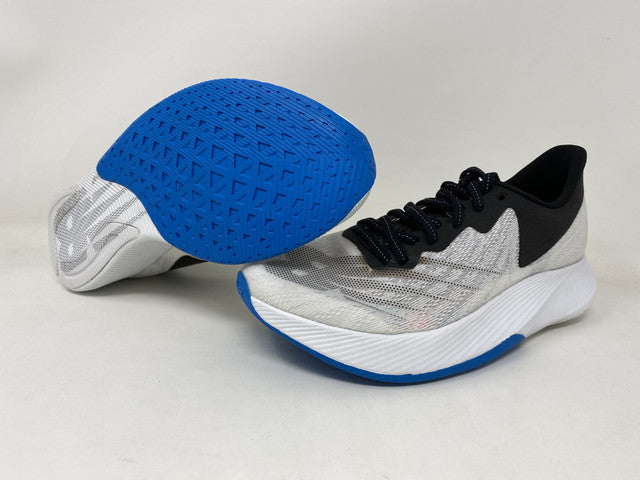 Tênis de corrida New Balance FuelCell TC feminino, preto, tamanho 6,5 B(M) EUA