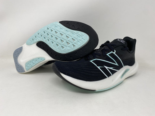 Tênis de corrida New Balance FuelCell Rebel V2 feminino, preto, tamanho 8,5 B(M) EUA
