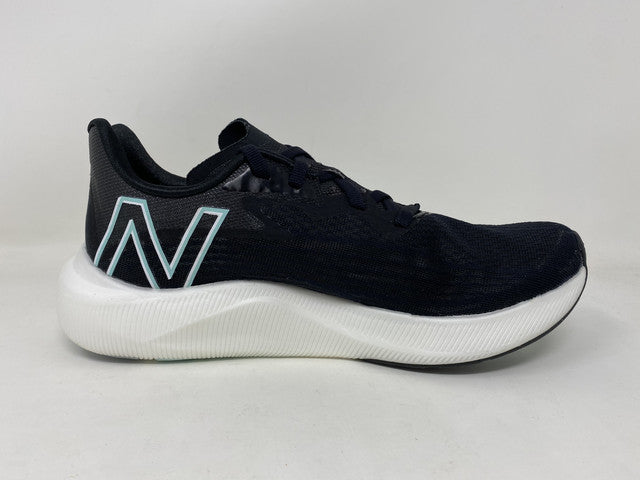 Tênis de corrida New Balance FuelCell Rebel V2 feminino, preto, tamanho 8,5 B(M) EUA