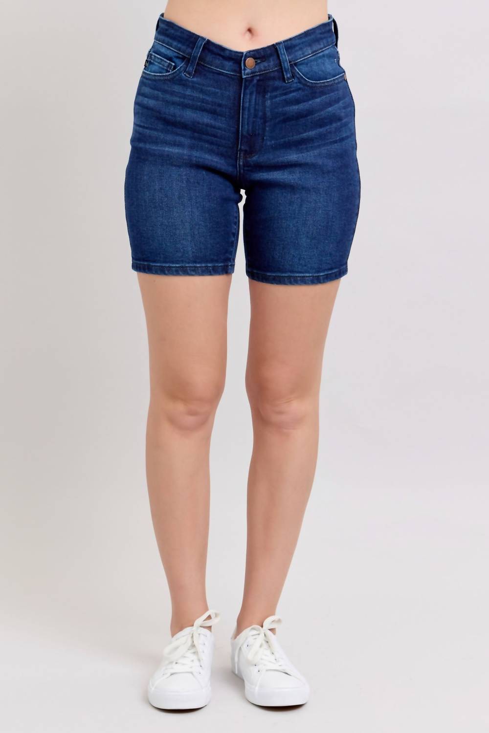 Judy Blue - High Waist V-front Bermuda Short