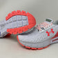 Tênis de corrida Under Armour HOVR Mega 2 Clone feminino, branco/rosa
