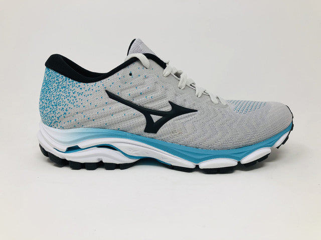 Tênis de corrida Mizuno Wave Inspire 16 Knit feminino, cinza, tamanho 6 B(M) EUA