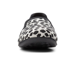 Clarks Women's Carly Dream Loafer Flat White/Black Interest Knit