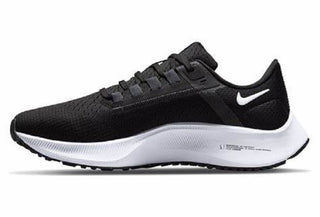 Tênis de corrida Nike Air Zoom Pegasus 38 feminino preto/branco