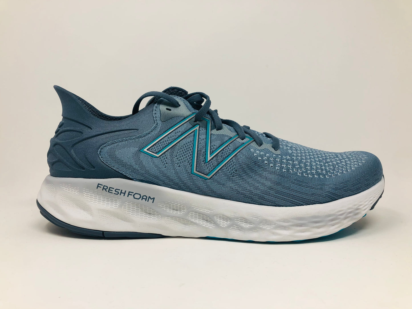 Tênis de corrida masculino New Balance 1080 V11 Cyclone/Virtual Sky tamanho 9,5 D(M) EUA