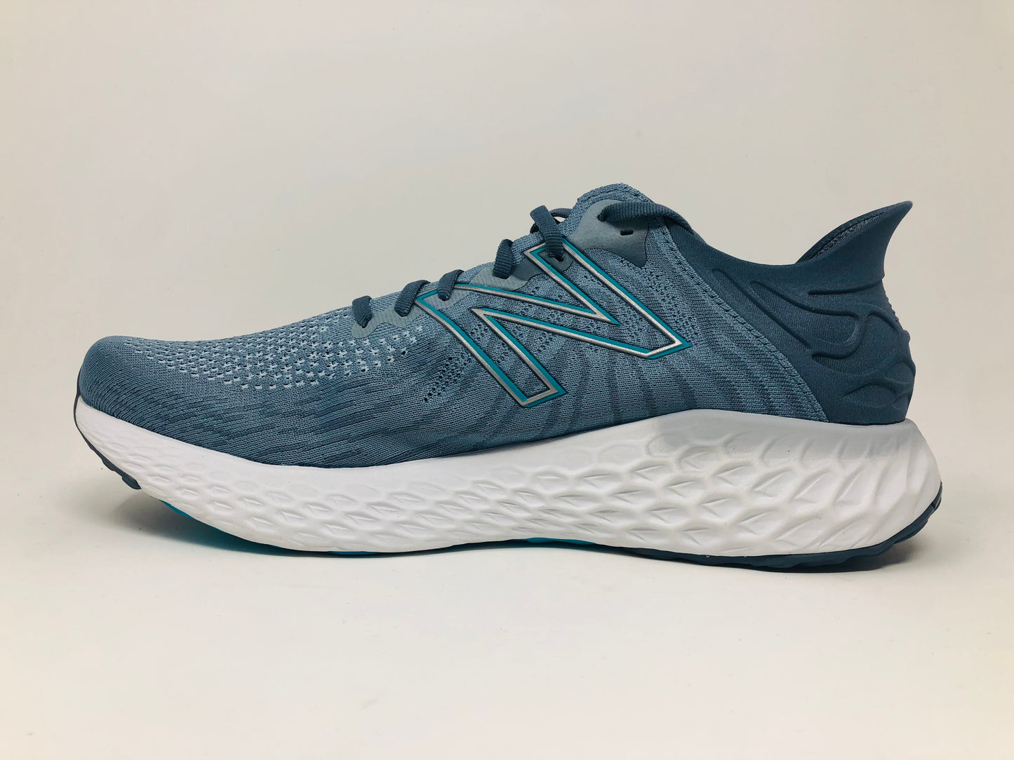 Tênis de corrida masculino New Balance 1080 V11 Cyclone/Virtual Sky tamanho 9,5 D(M) EUA