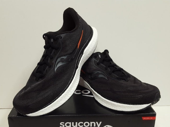 Tênis de corrida Saucony Triumph 19 masculino, preto/branco