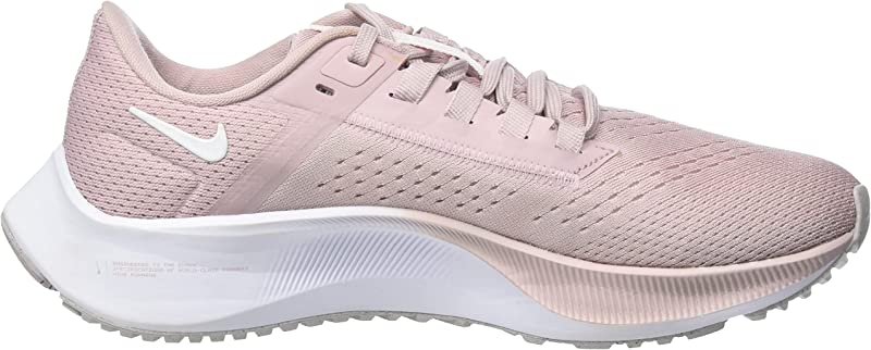 Tênis de corrida Nike Air Zoom Pegasus 38 feminino champanhe/branco