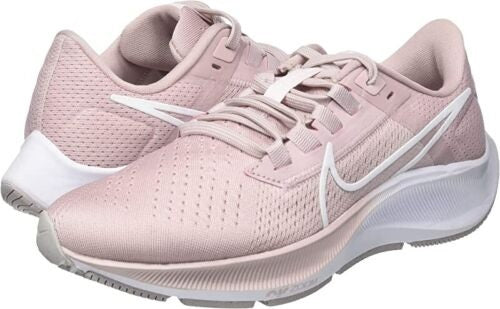 Tênis de corrida Nike Air Zoom Pegasus 38 feminino champanhe/branco