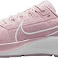 Tênis de corrida Nike Air Zoom Pegasus 38 feminino champanhe/branco