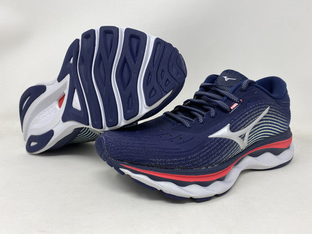 Tênis de corrida Mizuno Wave Sky 5 feminino, tamanho Peacoat, 7,5 B(M) EUA