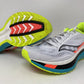 Tênis de corrida Saucony Endorphin Pro feminino, branco, cinza mutante, tamanho 7 B (M) EUA