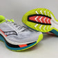 Tênis de corrida Saucony Endorphin Pro feminino, branco, cinza mutante, tamanho 7 B (M) EUA