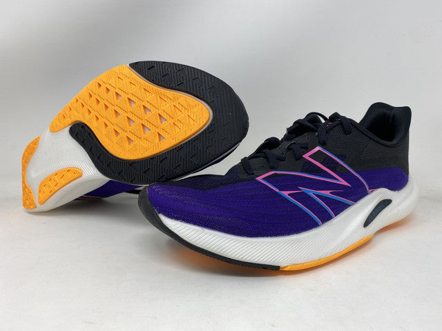 Tênis de corrida New Balance FuelCell Rebel V2 feminino, preto, tamanho 6,5 B, médio, EUA