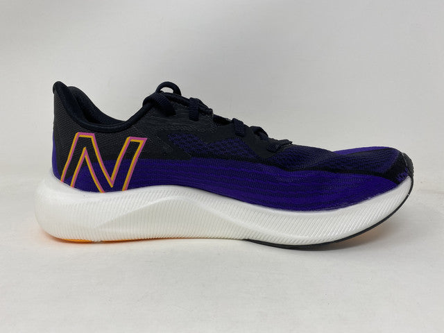 Tênis de corrida New Balance FuelCell Rebel V2 feminino, preto, tamanho 6,5 B, médio, EUA