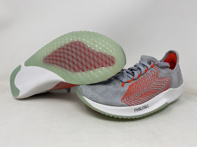 Tênis de corrida feminino New Balance Fuelcell Rebel V1 em alumínio, tamanho 6,5 B (M) EUA