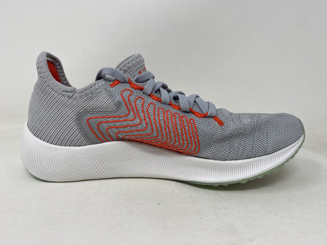 Tênis de corrida feminino New Balance Fuelcell Rebel V1 em alumínio, tamanho 6,5 B (M) EUA