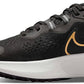 Tênis de corrida Nike React Miler 2 feminino, preto/dourado, tamanho 10 B, médio, EUA