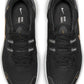 Tênis de corrida Nike React Miler 2 feminino, preto/dourado, tamanho 10 B, médio, EUA