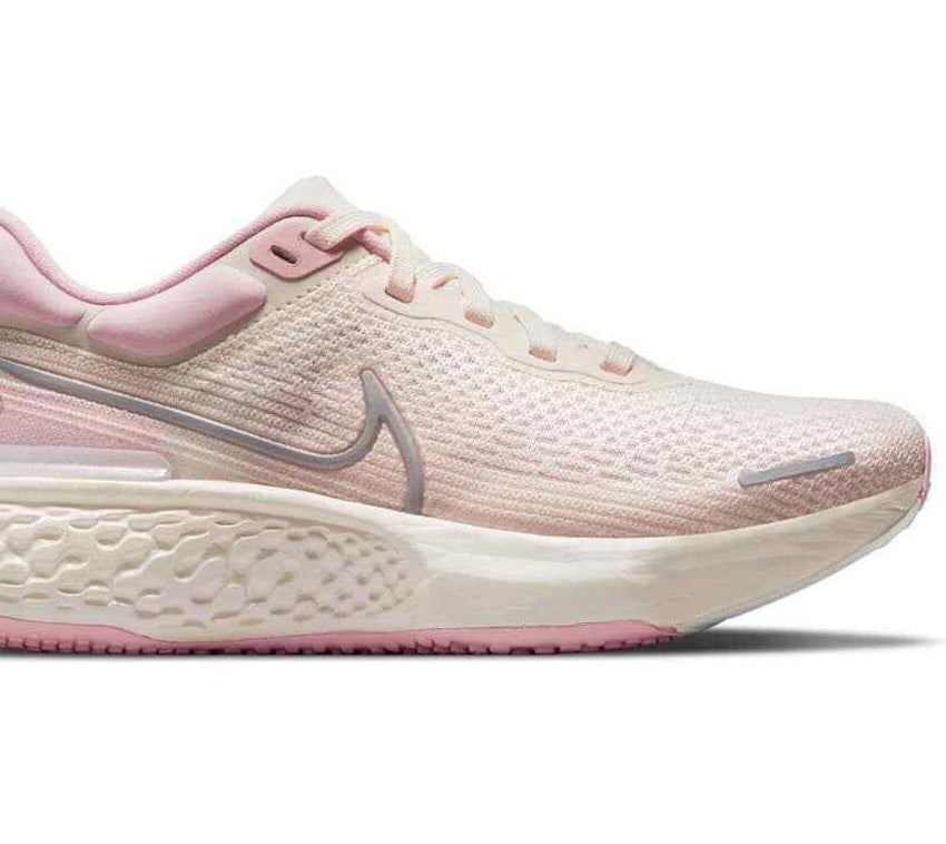 Tênis de corrida Nike ZoomX Invincible Run FK feminino, goiaba/prata, tamanho 9,5 B, médio, EUA