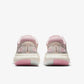Tênis de corrida Nike ZoomX Invincible Run FK feminino, goiaba/prata, tamanho 9,5 B, médio, EUA