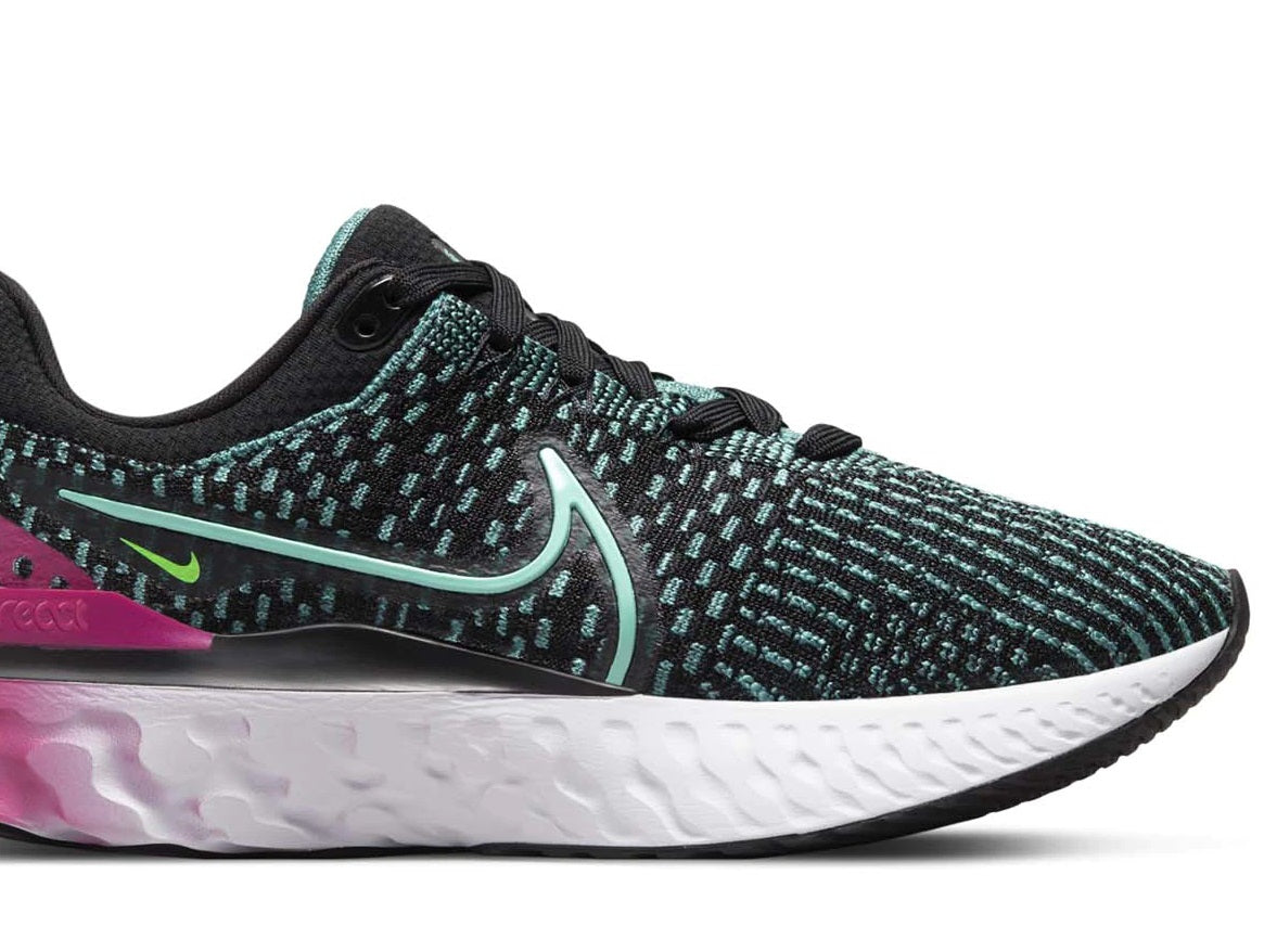 Tênis de corrida Nike React Infinity Run FK 3 feminino, preto, tamanho 11 B, médio, EUA