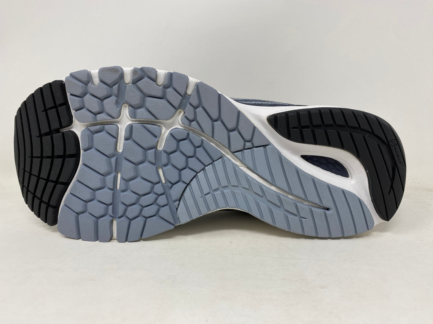 Tênis de corrida masculino New Balance X 880V12 cinza, tamanho 11,5 D (M) EUA