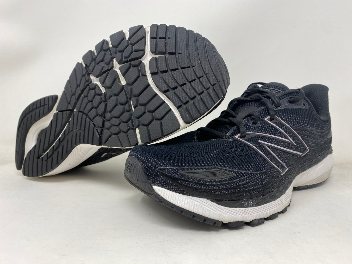 Tênis de corrida New Balance X 860 V12 feminino, preto/branco, tamanho 9,5 D, largura EUA
