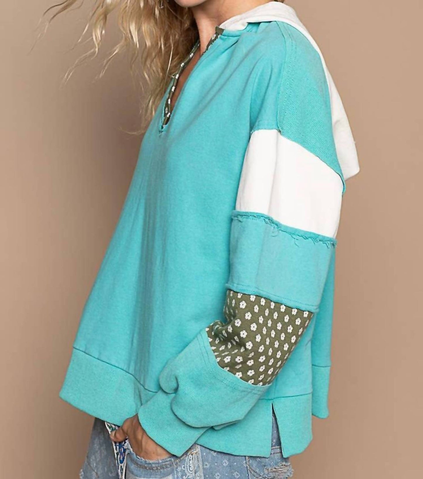 Pol - V-neck Balloon Floral Patch Hoodie