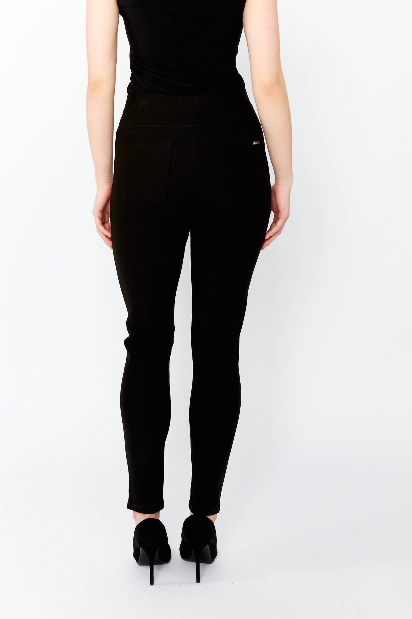 Frank Lyman - Mid-rise Skinny Knit Pant