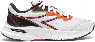 Tênis Diadora Mythos Blushield Volo 2 Run Feminino Branco/Preto Tamanho 7,5 B Médio
